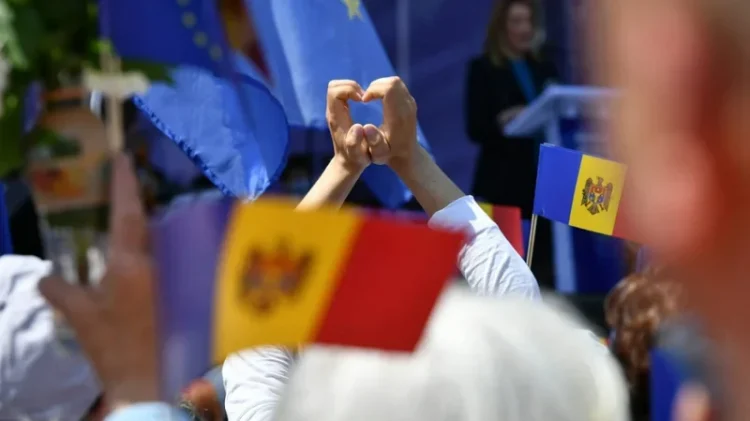 Moldova poate deveni avanpost militar al Rusiei dacă socialiștii și comuniștii preiau puterea