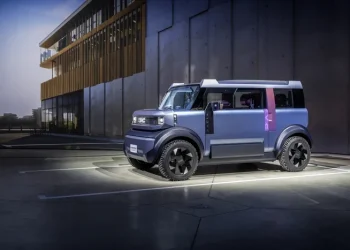 VIDEO: Cum arată Dacia Hipster, mini-mașina electrică sub 15.000 de euro VIDEO: Cum arată Dacia Hipster, mini-mașina electrică sub 15.000 de euro