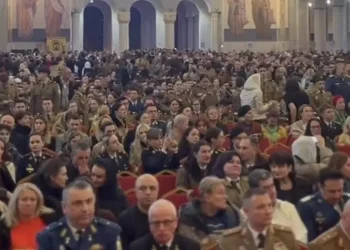 Melodie pe versuri de Radu Gyr, propagandistul Mişcării Legionare, interpretată în Catedrala Naţională. „Gyr-area unei ideologii anticreștine?” Melodie pe versuri de Radu Gyr, propagandistul Mişcării Legionare, interpretată în Catedrala Naţională. „Gyr-area unei ideologii anticreștine?”