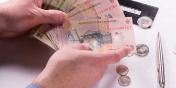 Schimbări la salariul minim de la 1 iulie 2026: Cât câștigă angajații, ce costuri vor avea angajatorii și care e miza celor 300 de lei sau 200 de lei fără taxe