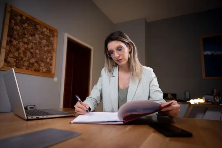 Ministrul Mediului, Diana Buzoianu, la RFI: „Aproape jumătate dintre barajele din România, fără aviz de funcționare”