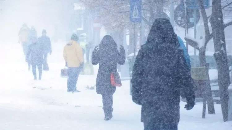 Un ciclon mediteraneean lovește România. Ninsori și ger năprasnic până pe 15 ianuarie: „Un episod autentic de iarnă”