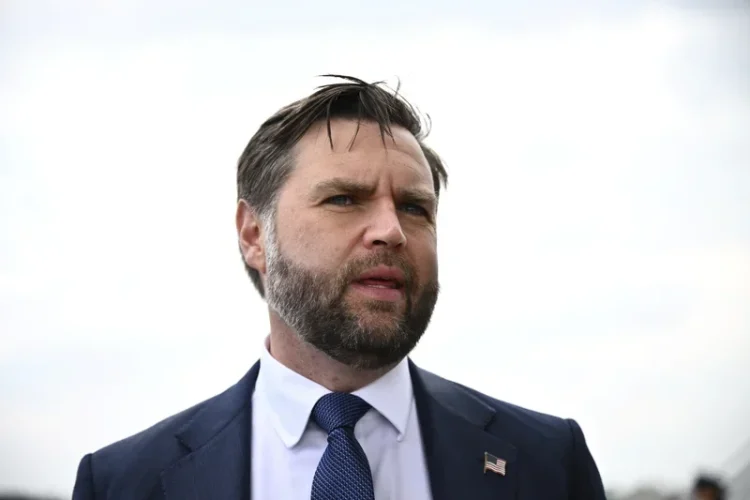 Ipocrizia fără margini a administrației Trump atinge cote alarmante prin răpirea liderului venezuelean sub pretextul narcoterorismului în timp ce Casa Albă devine un refugiu diplomatic pentru lideri internaționali care poartă povara unor mandate de arestare emise de Curtea Penală Internațională