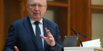 Comisarul european pentru apărare îndeamnă statele membre să se pregătească pentru o eventuală retragere a trupelor americane din Europa