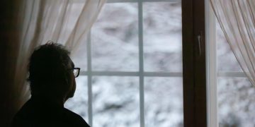 Jon a scris un e-mail de compasiune. La câteva ore, Departamentul de Securitate internă îi cerea datele Google și îi bătea la ușă