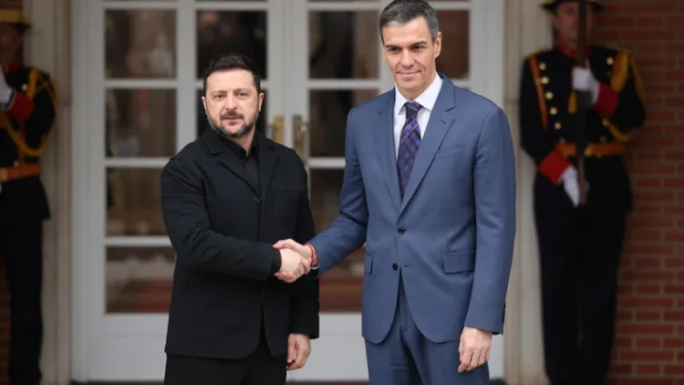 Pedro Sanchez îl asigură pe Volodimir Zelenski: „Nimic şi nimeni nu ne va face să uităm ce se întâmplă în Ucraina” Pedro Sanchez îl asigură pe Volodimir Zelenski: „Nimic şi nimeni nu ne va face să uităm ce se întâmplă în Ucraina”