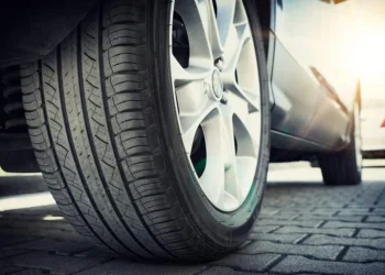 Câţi ani poţi folosi anvelopele: durata de viaţă a cauciucurilor. Ce este regula celor 10?