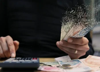 La ce scumpiri să ne așteptăm din cauza războiului din Iran? Bancherii de la Erste/BCR văd impact pe inflație și dobânzile cheie