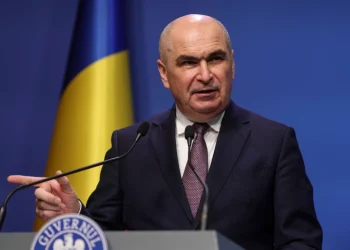 Fact-checking pe ce a zis unul dintre cei mai aplaudați lideri PSD, care și-a convins colegii să voteze plecarea guvernului Bolojan: 10 neadevăruri în câteva fraze