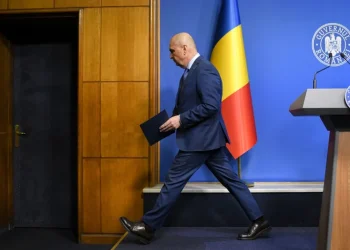 Pică sau nu Cabinetul Bolojan și ce urmează după 5 mai: ”Raportul de forțe parlamentare este defavorabil guvernului”. Interviu cu profesorul Sergiu Mișcoiu