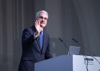 Câți bani riscă să piardă România din cauza crizei politice. Pîslaru: 60% din reforme sunt la ministere coordonate de PSD