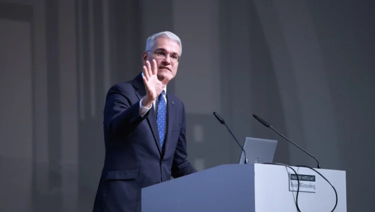 Câți bani riscă să piardă România din cauza crizei politice. Pîslaru: 60% din reforme sunt la ministere coordonate de PSD