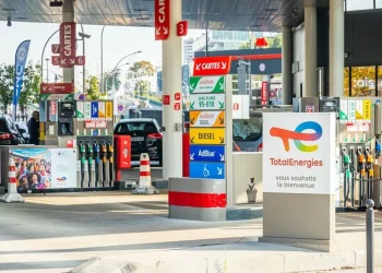Criză de carburanți în Franța: aproape 20% dintre benzinării au probleme de aprovizionare Criză de carburanți în Franța: aproape 20% dintre benzinării au probleme de aprovizionare