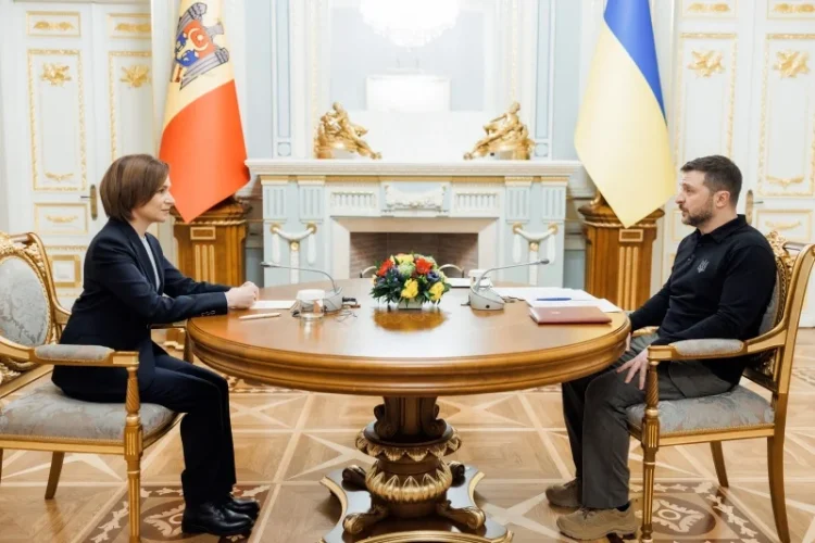 Zelenski cere coordonare cu Republica Moldova privind acțiunile Rusiei în Transnistria Zelenski cere coordonare cu Republica Moldova privind acțiunile Rusiei în Transnistria