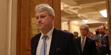 DOCUMENT. Cum a decis PNL să intre în opoziție. E definitiv? „Facțiunea Predoiu” a părăsit sala