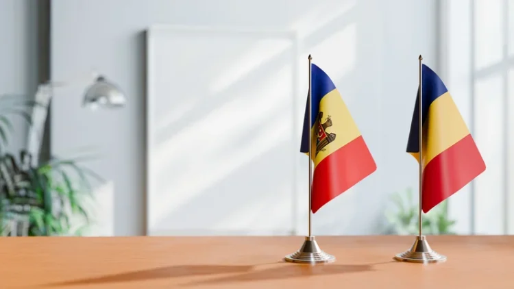 Sondaj: 7 din 10 români ar vota pentru unirea țării cu Republica Moldova la un referendum