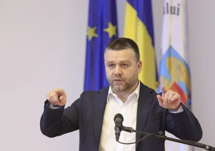 Ciucu îl acuză pe Tomac că joacă în favoarea PSD cu lista de miniștri