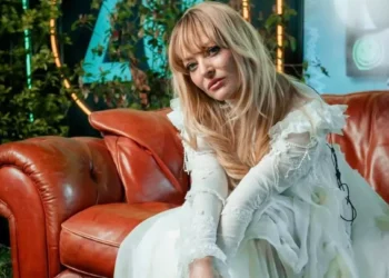 Delia acuză folosirea fără acord a videoclipului său într-un material generat cu AI