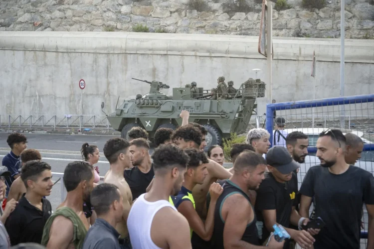 Dezinformarea a contribuit la criza migranților din Ceuta, dar nu explică singură valul uriaș de traversări Dezinformarea a contribuit la criza migranților din Ceuta, dar nu explică singură valul uriaș de traversări