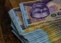 Salariul mediu net a ajuns la 5.734 de lei în iunie, dar puterea de cumpărare rămâne sub nivelul de anul trecut