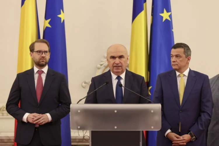 Ilie Bolojan a ales să susțină legea care îl poate înlătura pe Dominic Fritz pentru a nu pune în pericol banii europeni ai României Ilie Bolojan a ales să susțină legea care îl poate înlătura pe Dominic Fritz pentru a nu pune în pericol banii europeni ai României