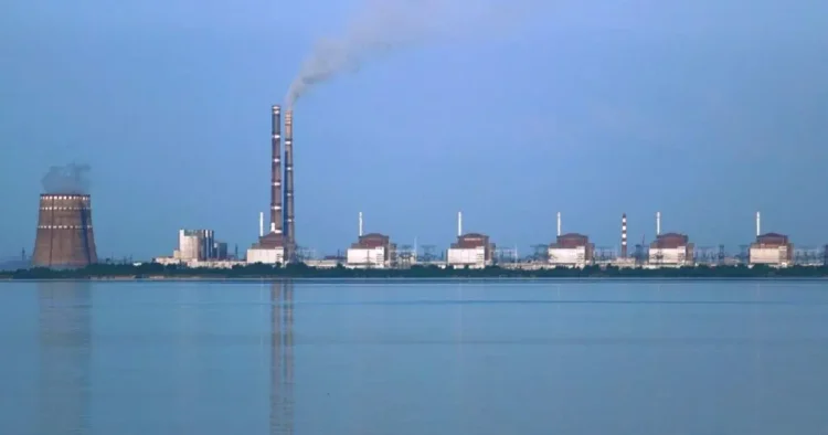 Ucraina se pregătește pentru cea mai grea iarnă a războiului cu centralele nucleare amenințate de atacurile Rusiei asupra rețelei energetice Ucraina se pregătește pentru cea mai grea iarnă a războiului cu centralele nucleare amenințate de atacurile Rusiei asupra rețelei energetice