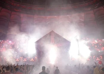 SAGA le cere jurnaliștilor acreditați să accepte ștergerea unor materiale care încalcă regulile festivalului și prevede sancțiuni financiare dacă refuză