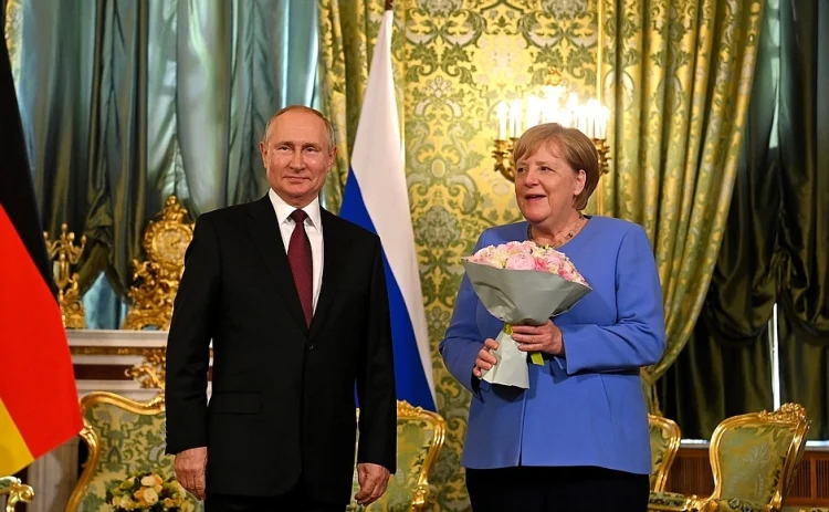 Angela Merkel refuză rolul de emisar al UE pentru Putin și spune că liderul rus respectă doar interlocutorii care au putere politică, iar ea nu o mai are