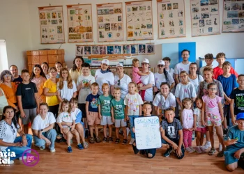 85 de copii din Delta Dunării au început anul școlar pregătiți, cu sprijinul Asociației pastel și Kaufland România