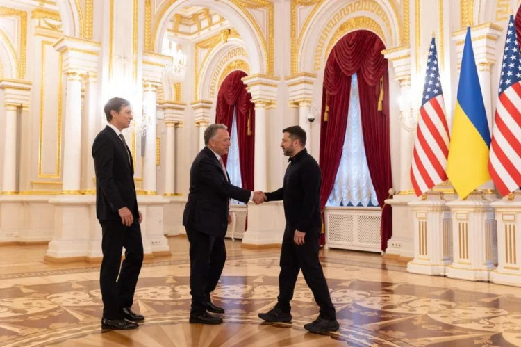 Emisarii lui Trump propun un plan de pace actualizat după discuțiile cu Putin și Zelenski Emisarii lui Trump propun un plan de pace actualizat după discuțiile cu Putin și Zelenski